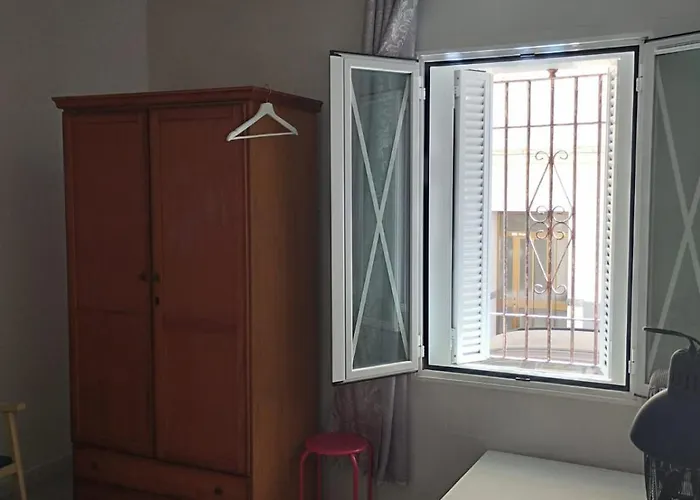 Gadir Quarto em Acomodações Particulares *